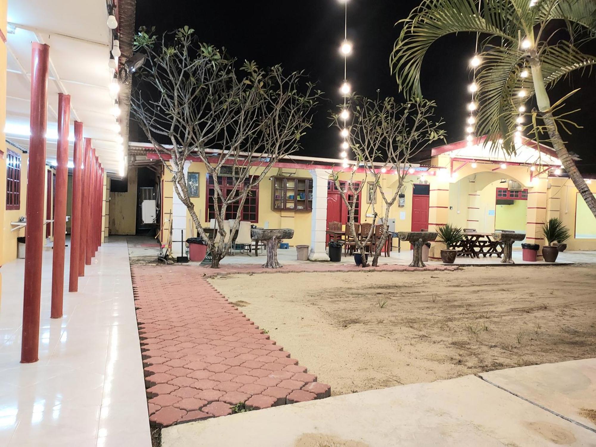 Irama Resort Amir Yjs , Pantai Irama บาชอค ภายนอก รูปภาพ